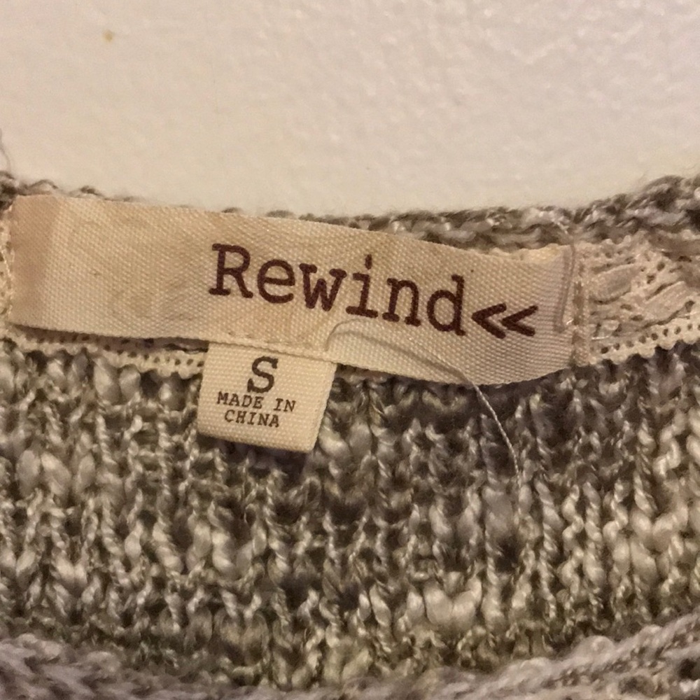 Cute Springtime Sweater - Picture 4 of 4